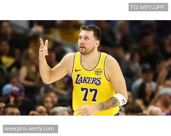 吉莱斯皮称湖人实力强大东契奇缺阵也能依靠其他球员表现 吉莱斯皮称湖人实力强大东契奇缺阵也能依靠其他球员表现